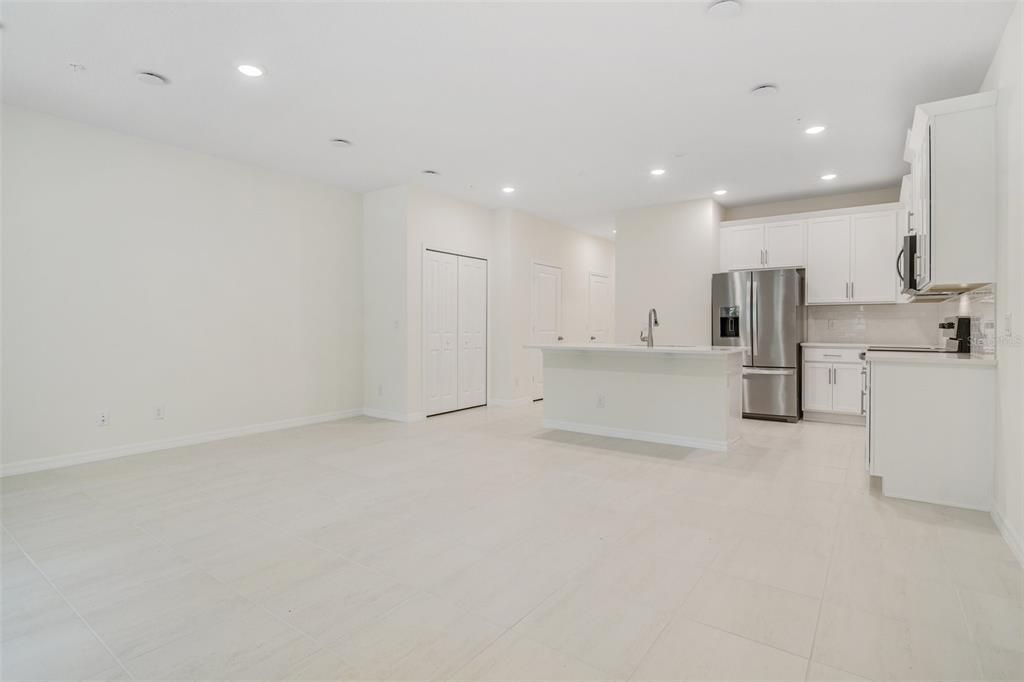 На продажу: $407,990 (3 спален, 2 ванн, 1535 Квадратных фут)