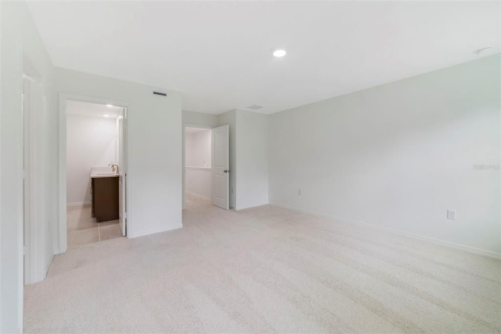 На продажу: $407,990 (3 спален, 2 ванн, 1535 Квадратных фут)