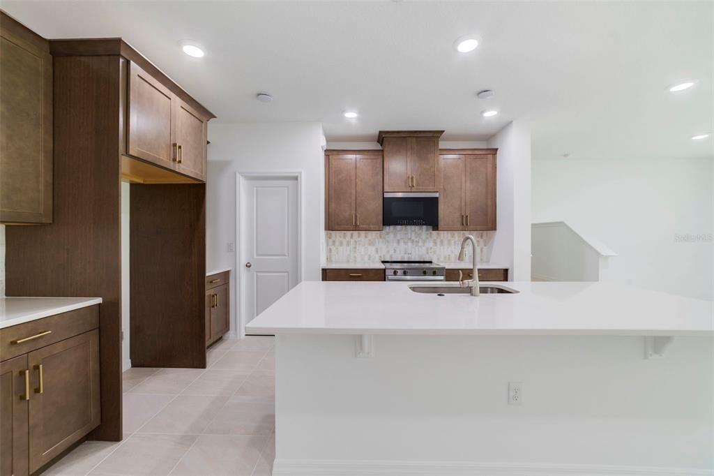 На продажу: $407,990 (3 спален, 2 ванн, 1535 Квадратных фут)