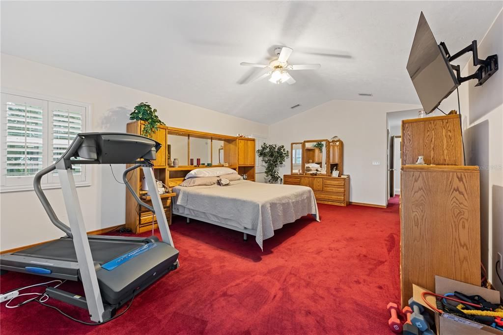 For Sale: $737,000 (3 beds, 2 baths, 2434 Square Feet)