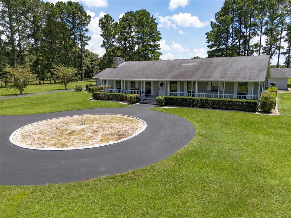 For Sale: $737,000 (3 beds, 2 baths, 2434 Square Feet)