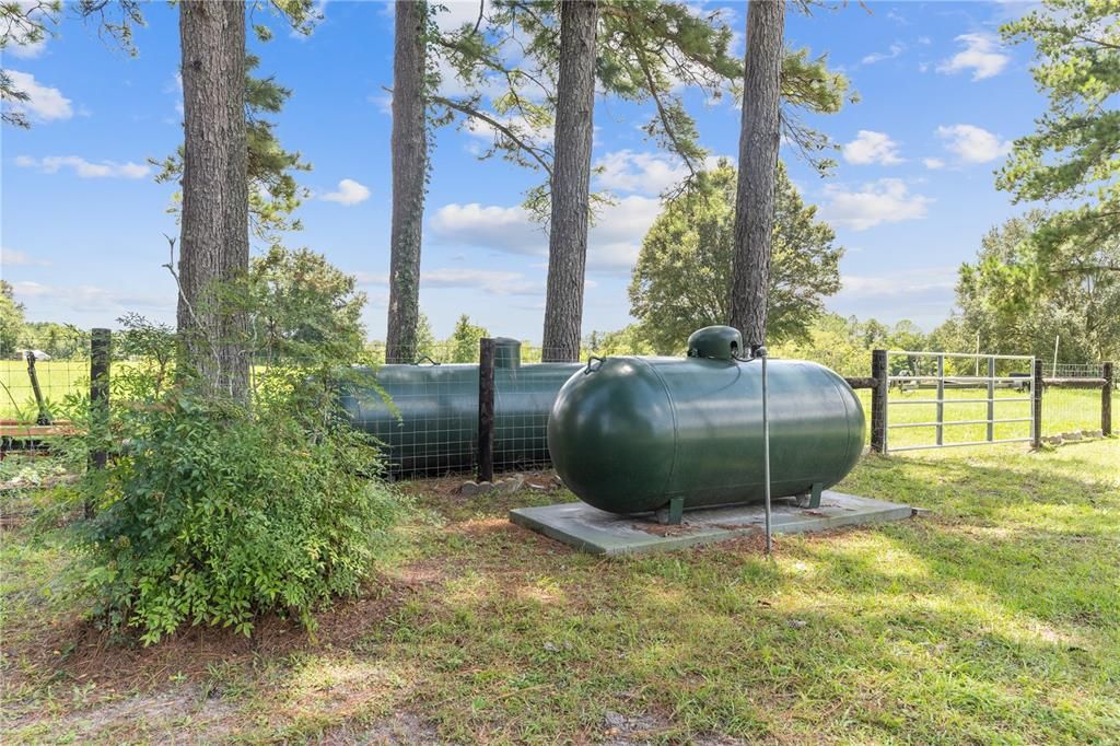 For Sale: $737,000 (3 beds, 2 baths, 2434 Square Feet)