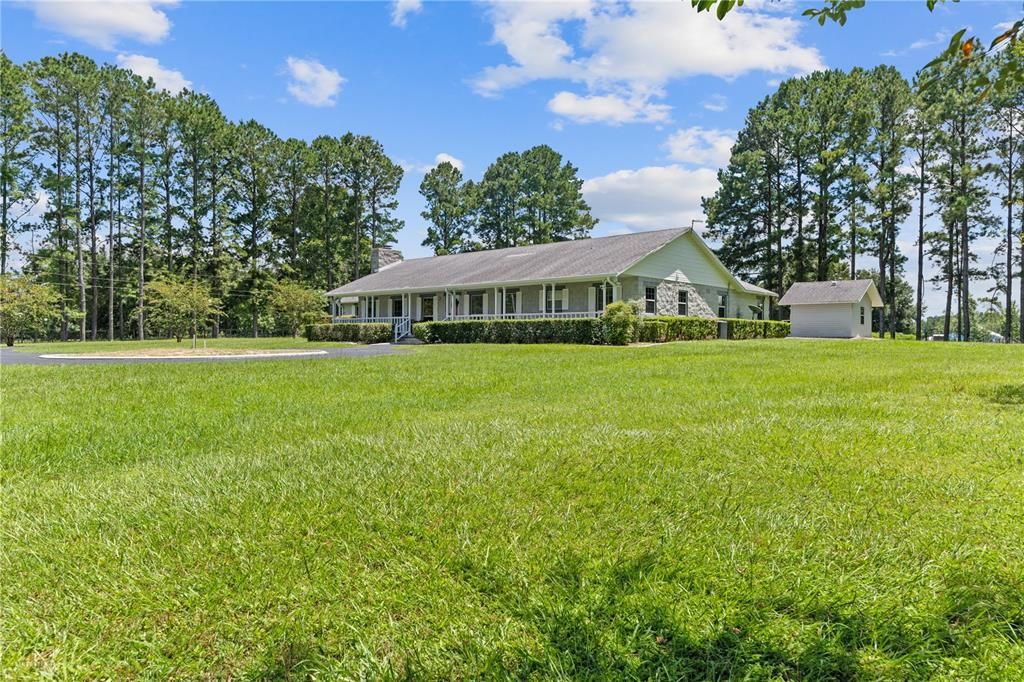 For Sale: $737,000 (3 beds, 2 baths, 2434 Square Feet)