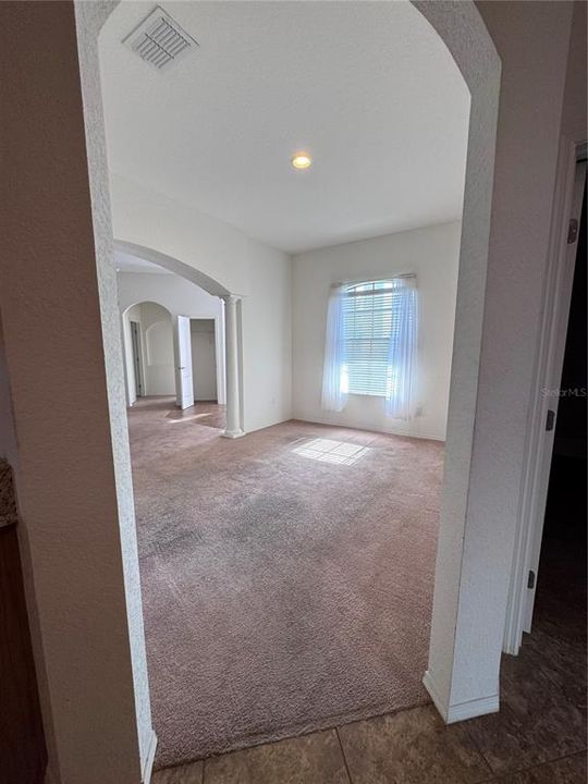 Active With Contract: $389,900 (5 beds, 3 baths, 2901 Square Feet)