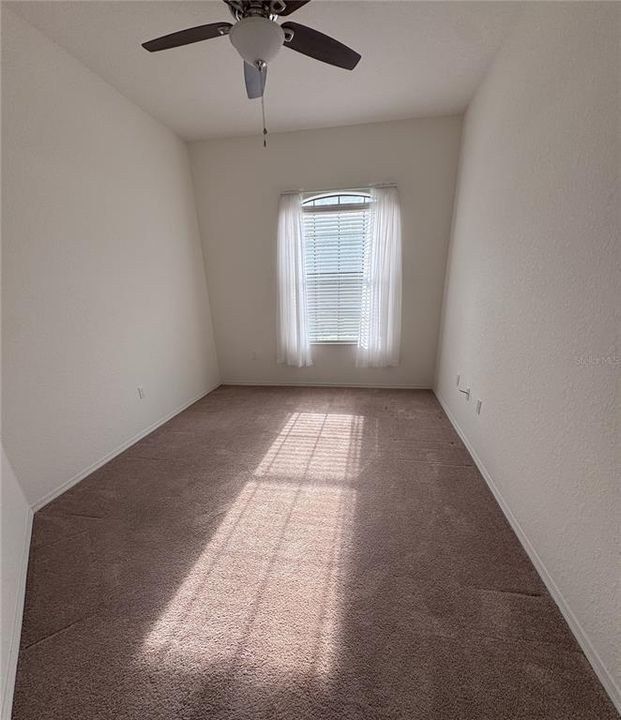 Active With Contract: $389,900 (5 beds, 3 baths, 2901 Square Feet)