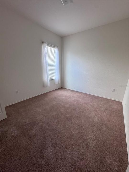 Active With Contract: $389,900 (5 beds, 3 baths, 2901 Square Feet)