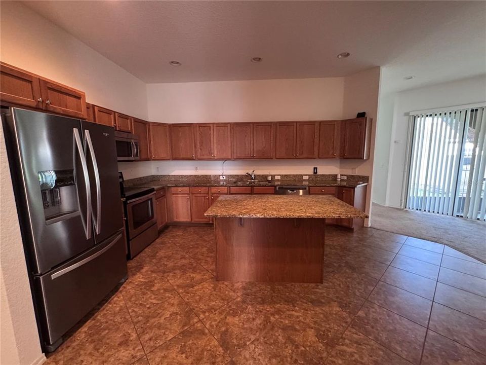 Active With Contract: $389,900 (5 beds, 3 baths, 2901 Square Feet)