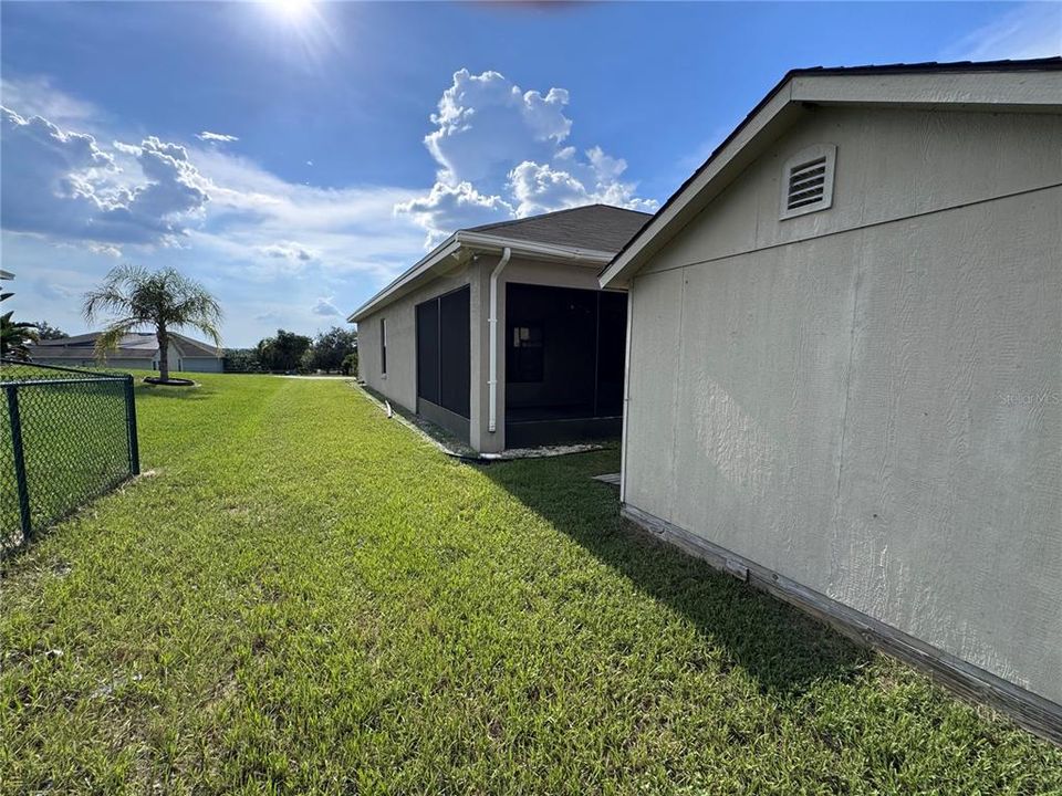 Active With Contract: $389,900 (5 beds, 3 baths, 2901 Square Feet)