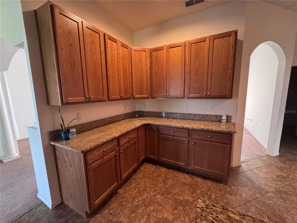 Active With Contract: $389,900 (5 beds, 3 baths, 2901 Square Feet)