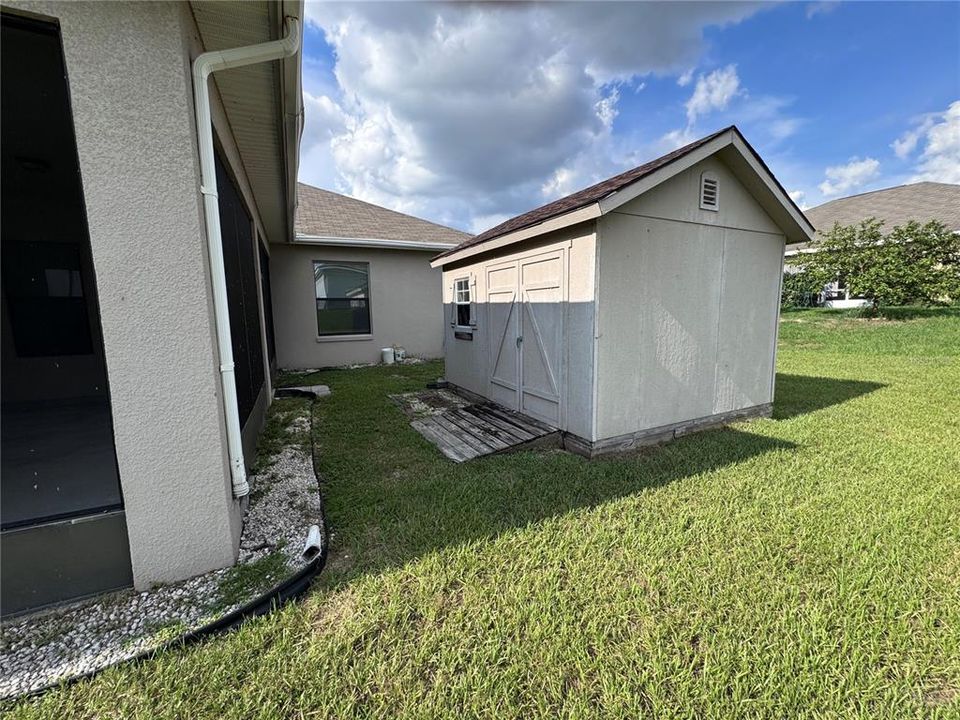 Active With Contract: $389,900 (5 beds, 3 baths, 2901 Square Feet)