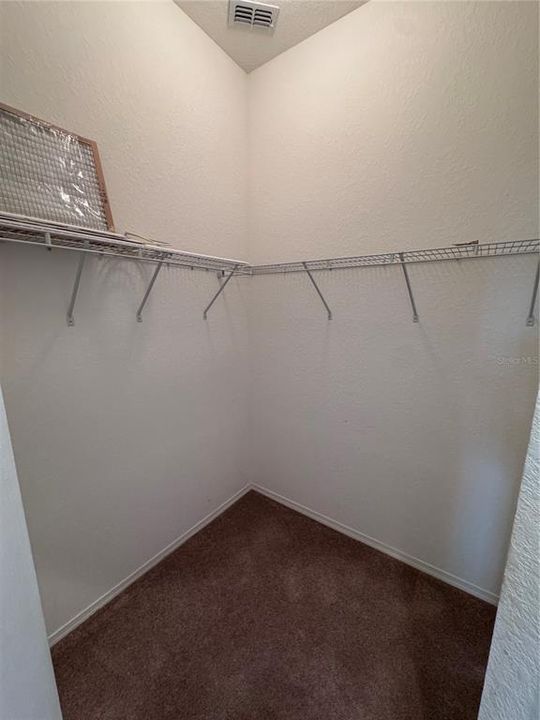 Active With Contract: $389,900 (5 beds, 3 baths, 2901 Square Feet)