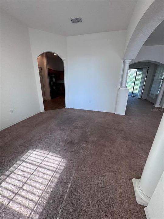 Active With Contract: $389,900 (5 beds, 3 baths, 2901 Square Feet)