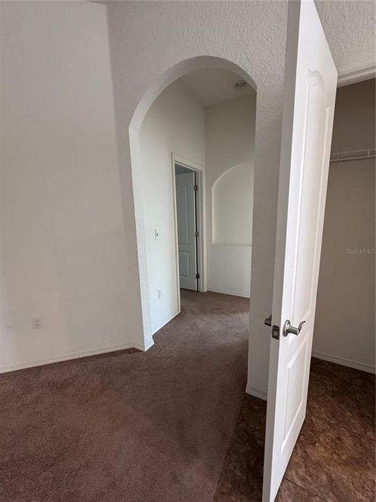 Active With Contract: $389,900 (5 beds, 3 baths, 2901 Square Feet)