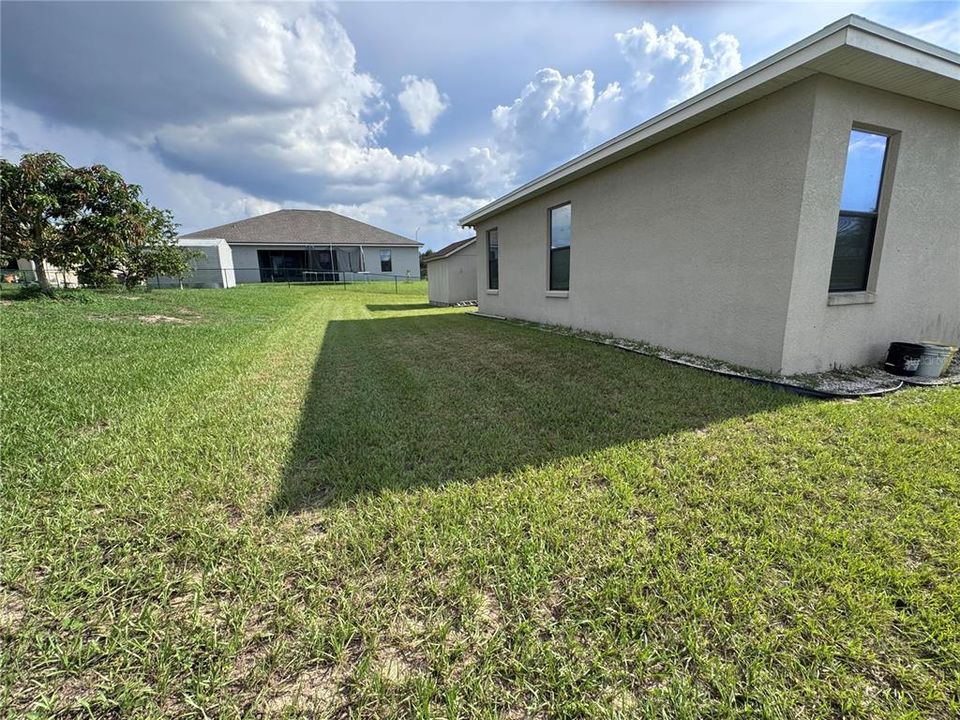 Active With Contract: $389,900 (5 beds, 3 baths, 2901 Square Feet)