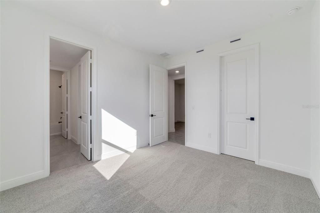 На продажу: $639,990 (4 спален, 3 ванн, 2792 Квадратных фут)