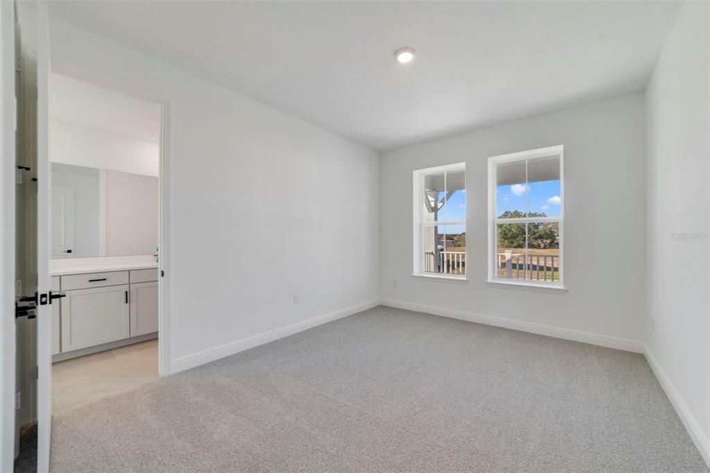 На продажу: $639,990 (4 спален, 3 ванн, 2792 Квадратных фут)