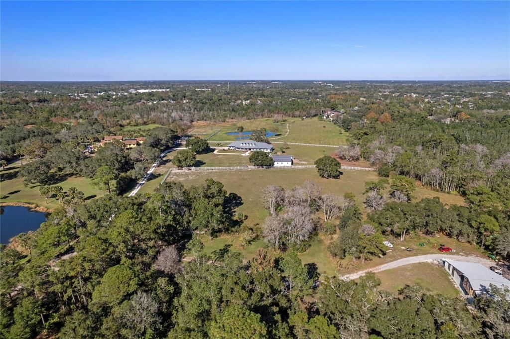 出租: $18,000 (5 贝兹, 4 浴室, 5737 平方英尺)