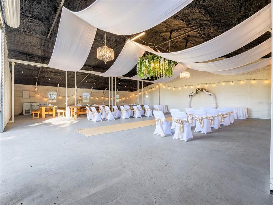 出租: $18,000 (5 贝兹, 4 浴室, 5737 平方英尺)