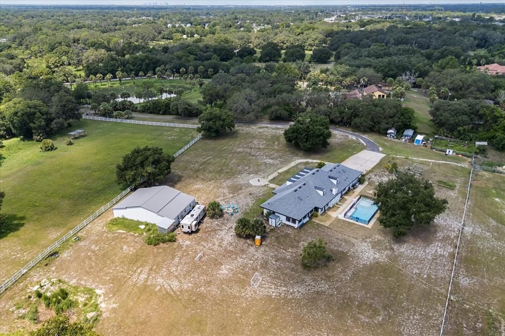 出租: $18,000 (5 贝兹, 4 浴室, 5737 平方英尺)