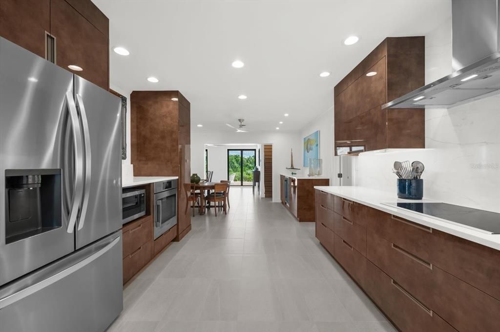 For Sale: $4,500,000 (4 beds, 4 baths, 3500 Square Feet)