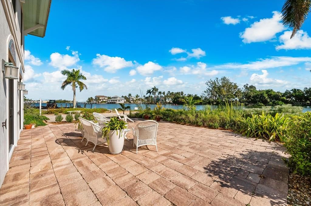For Sale: $4,500,000 (4 beds, 4 baths, 3500 Square Feet)