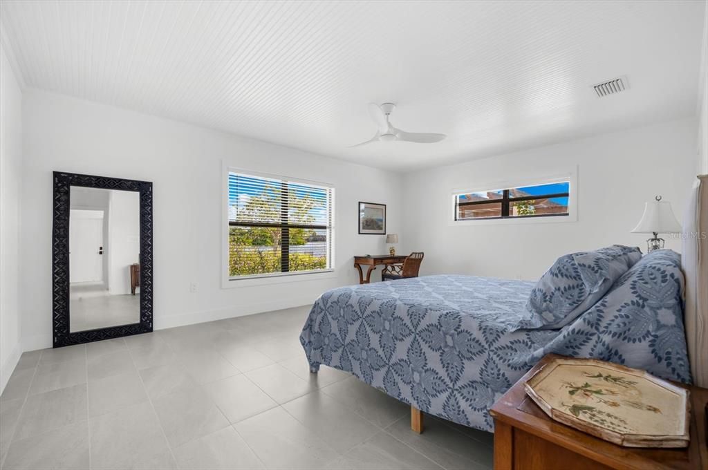 For Sale: $4,500,000 (4 beds, 4 baths, 3500 Square Feet)