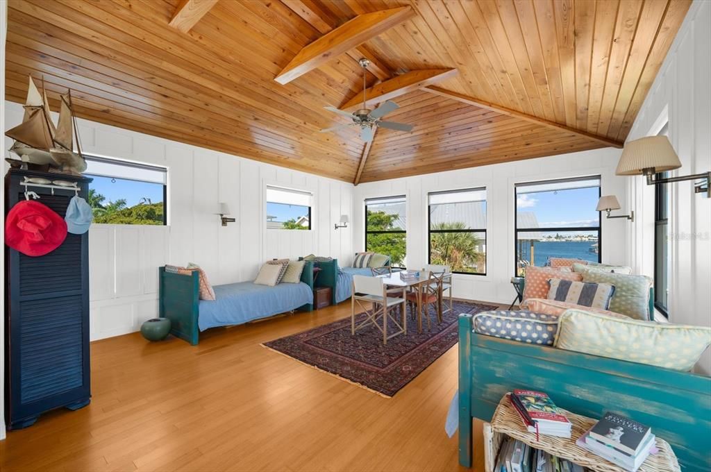 For Sale: $4,500,000 (4 beds, 4 baths, 3500 Square Feet)