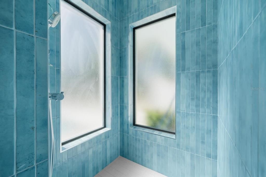 For Sale: $4,500,000 (4 beds, 4 baths, 3500 Square Feet)