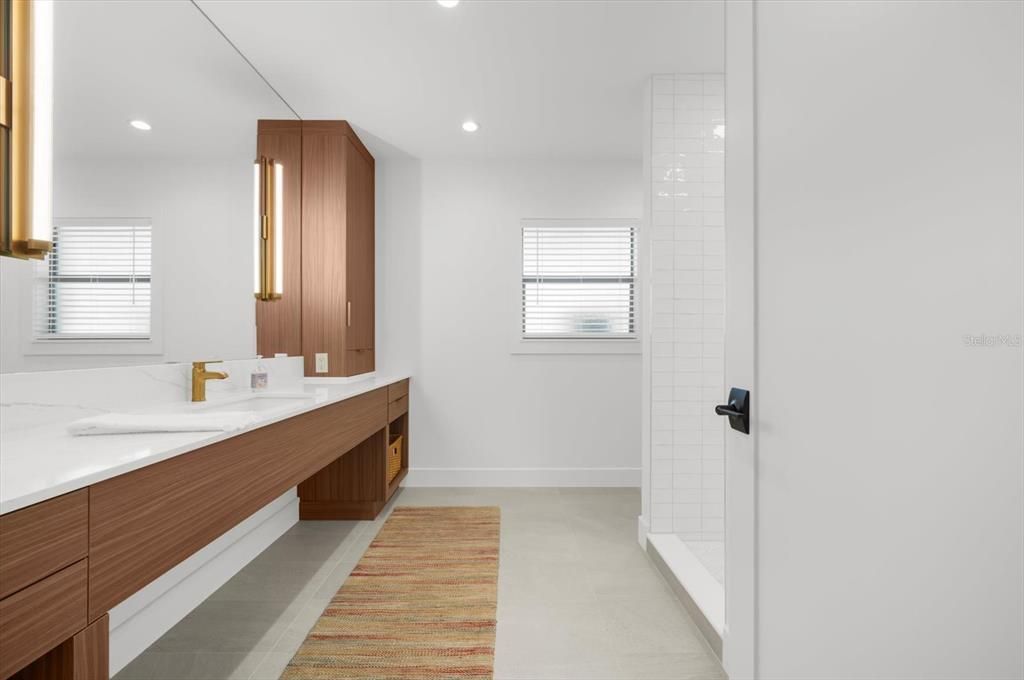 For Sale: $4,500,000 (4 beds, 4 baths, 3500 Square Feet)