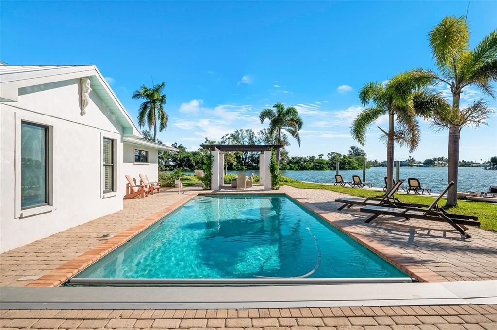 For Sale: $4,500,000 (4 beds, 4 baths, 3500 Square Feet)