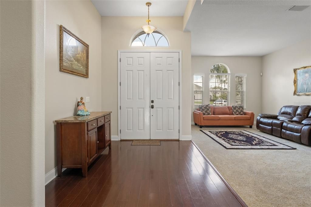 Active With Contract: $654,300 (4 beds, 3 baths, 2665 Square Feet)