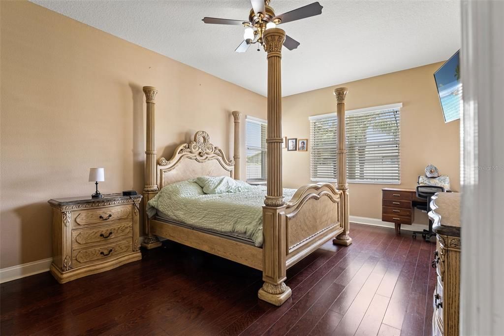 Active With Contract: $654,300 (4 beds, 3 baths, 2665 Square Feet)