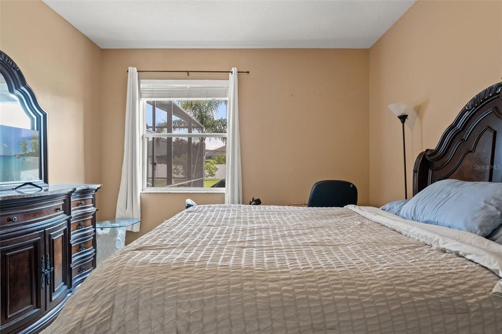 Active With Contract: $654,300 (4 beds, 3 baths, 2665 Square Feet)