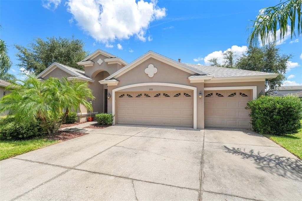 Active With Contract: $654,300 (4 beds, 3 baths, 2665 Square Feet)