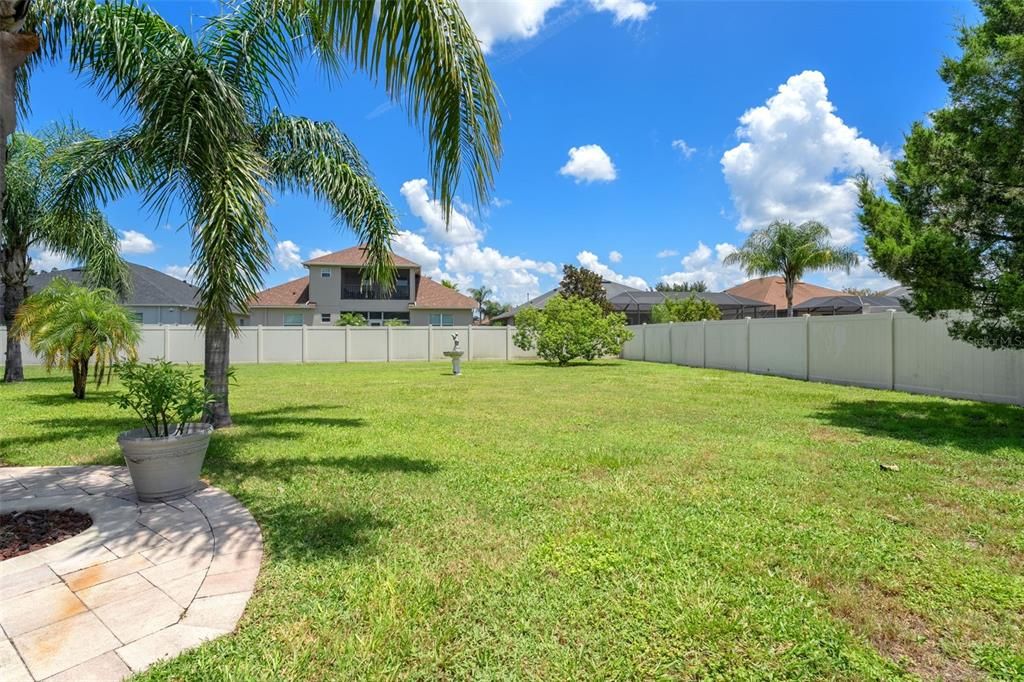 Active With Contract: $654,300 (4 beds, 3 baths, 2665 Square Feet)