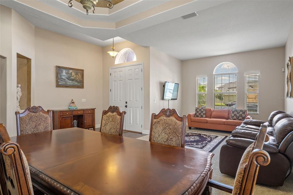 Active With Contract: $654,300 (4 beds, 3 baths, 2665 Square Feet)