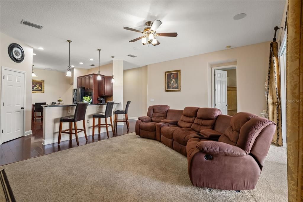 Active With Contract: $654,300 (4 beds, 3 baths, 2665 Square Feet)