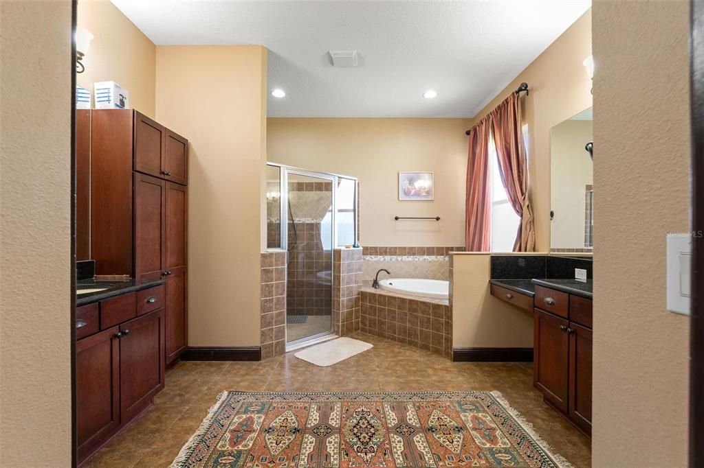 Active With Contract: $654,300 (4 beds, 3 baths, 2665 Square Feet)