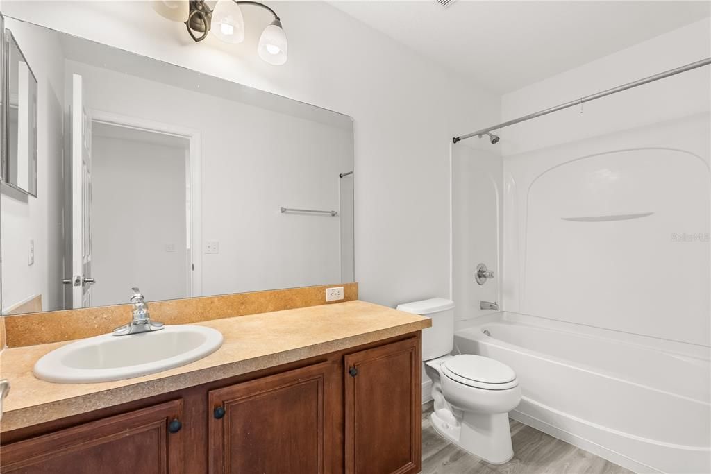 For Rent: $3,250 (5 beds, 4 baths, 3460 Square Feet)