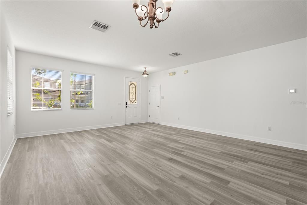 For Rent: $3,250 (5 beds, 4 baths, 3460 Square Feet)