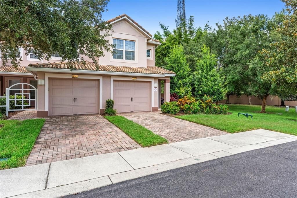 Под контрактом: $229,000 (2 спален, 2 ванн, 1826 Квадратных фут)