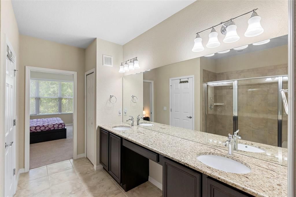 Под контрактом: $229,000 (2 спален, 2 ванн, 1826 Квадратных фут)