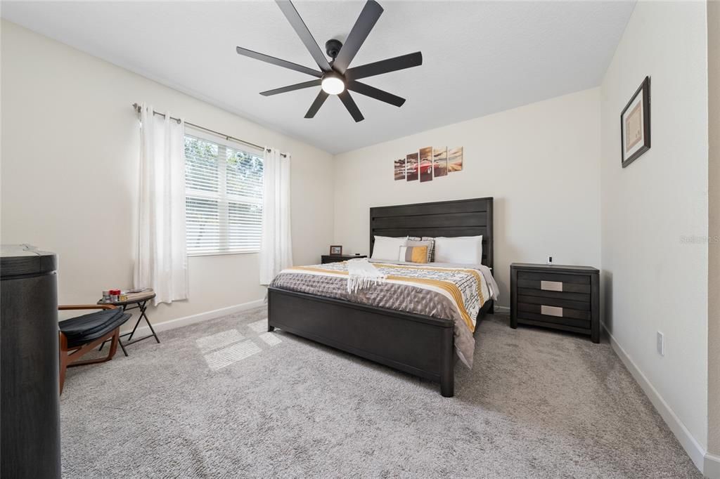 En Venta: $495,000 (4 camas, 3 baños, 2398 Pies cuadrados)