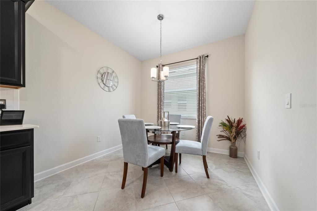 En Venta: $495,000 (4 camas, 3 baños, 2398 Pies cuadrados)