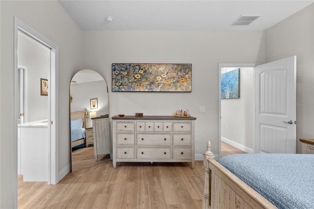 For Sale: $1,280,000 (3 beds, 2 baths, 2108 Square Feet)