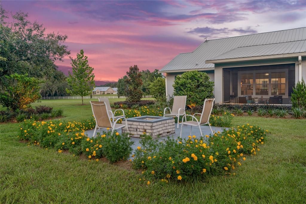 For Sale: $1,280,000 (3 beds, 2 baths, 2108 Square Feet)