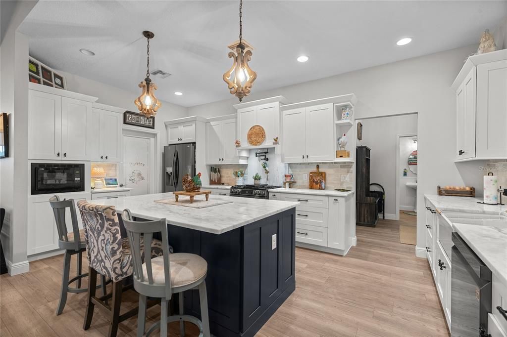 For Sale: $1,280,000 (3 beds, 2 baths, 2108 Square Feet)