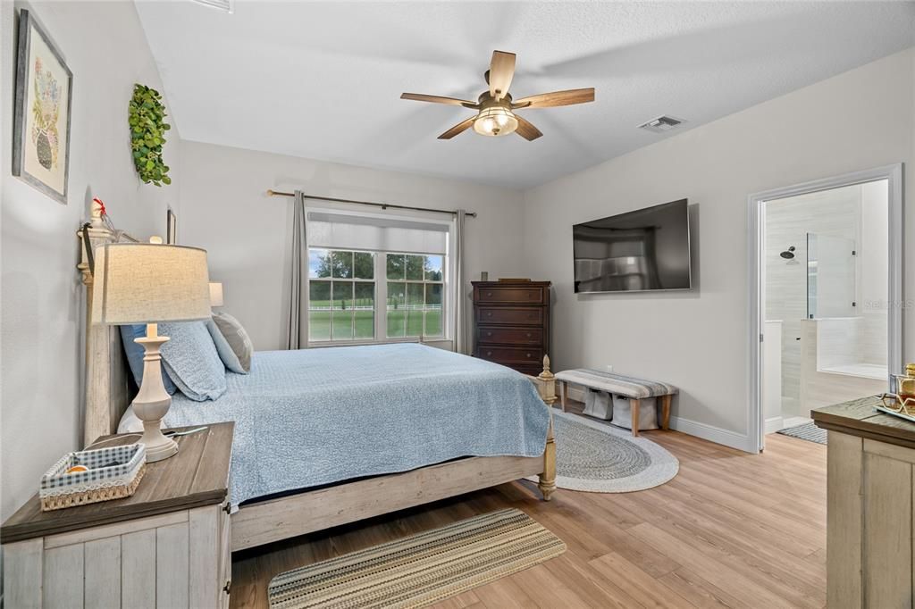 For Sale: $1,280,000 (3 beds, 2 baths, 2108 Square Feet)