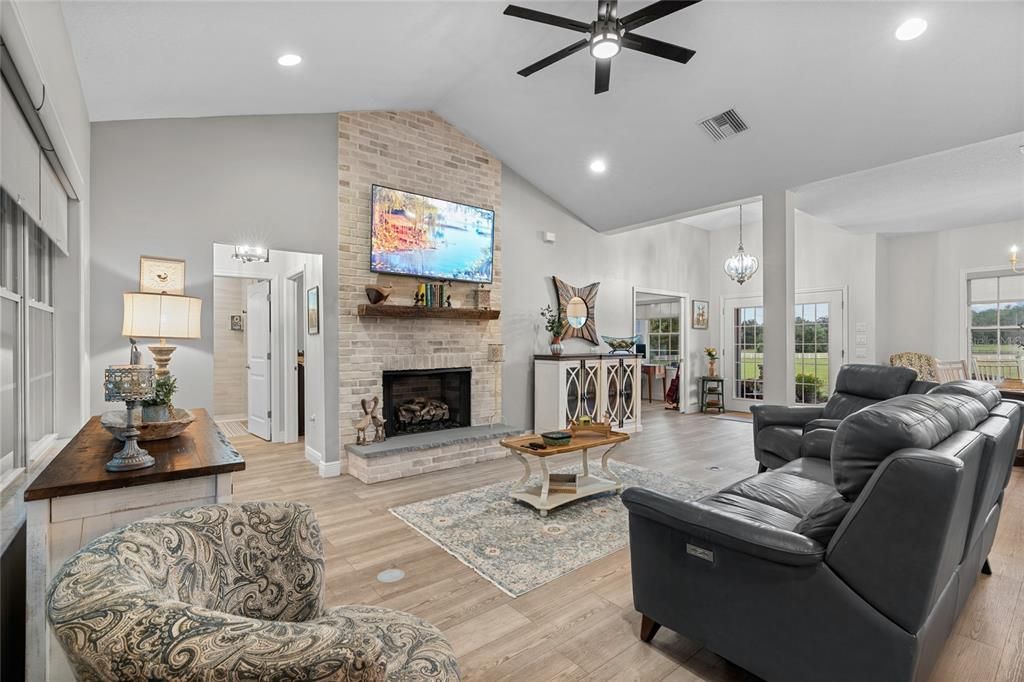 For Sale: $1,280,000 (3 beds, 2 baths, 2108 Square Feet)