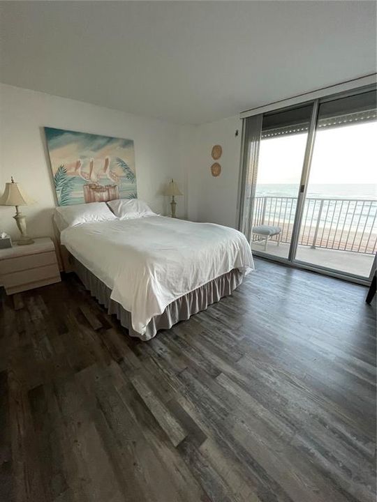 待售: $365,000 (2 贝兹, 2 浴室, 1131 平方英尺)